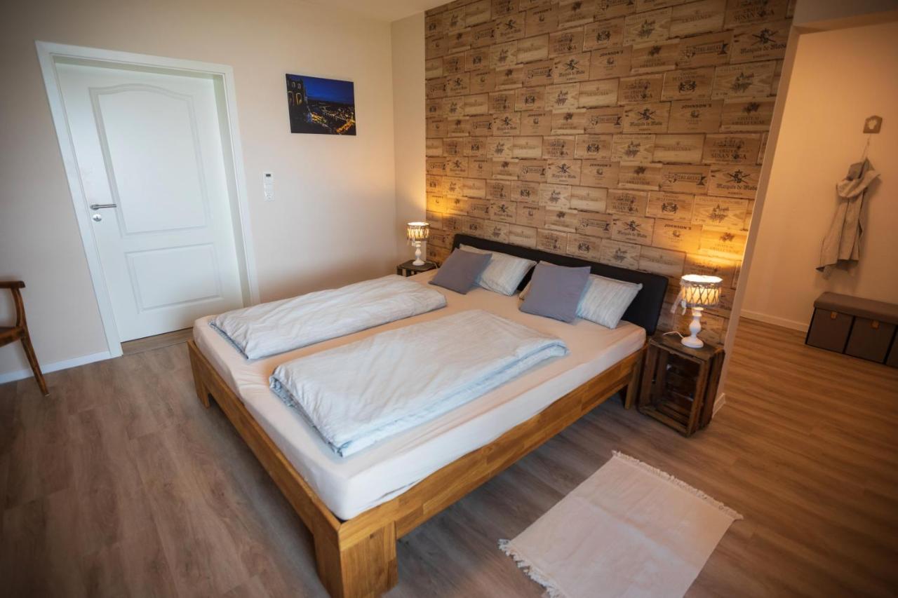 Ferienwohnung Moselpanorama ทราเบิน-ทราร์บาค ภายนอก รูปภาพ